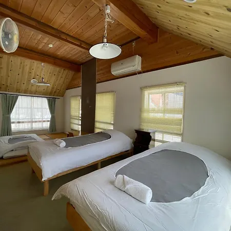Hakuba Snow Fox Bed & Breakfast Exterior photo